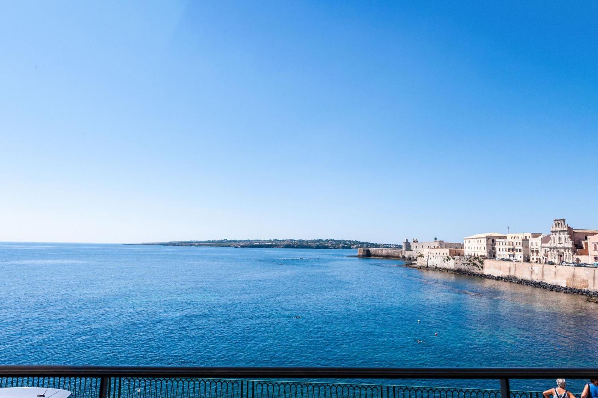 Una Finestra Su Cala Rossa By Wonderful Italy Syracuse ภายนอก รูปภาพ