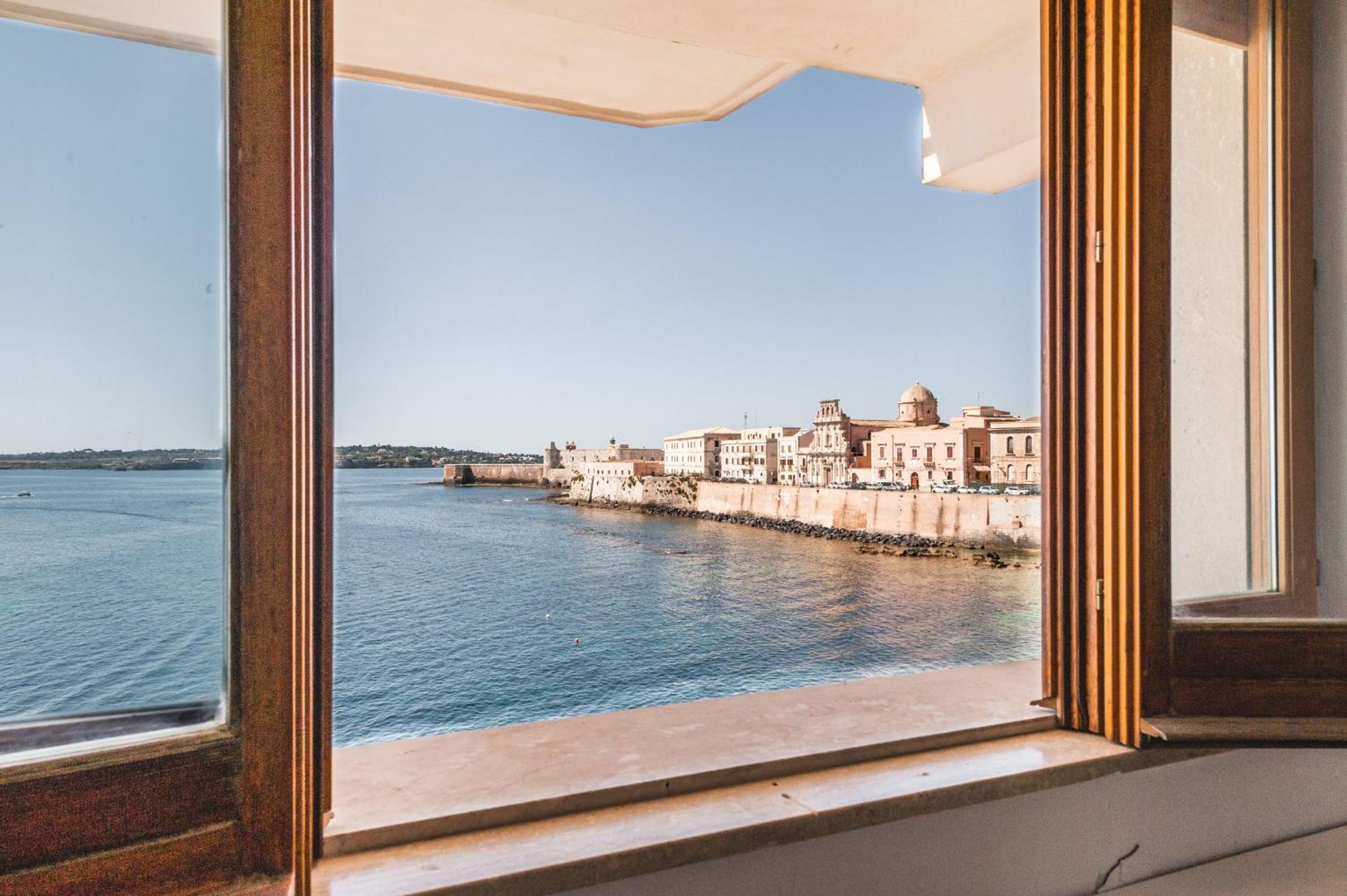 Una Finestra Su Cala Rossa By Wonderful Italy Syracuse ภายนอก รูปภาพ
